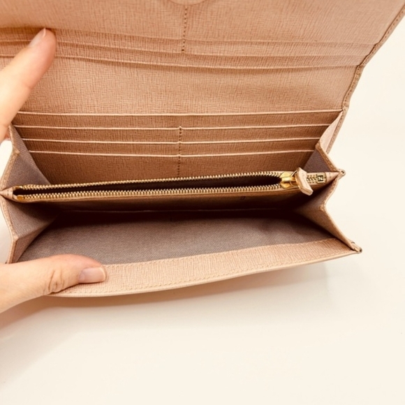 FENDI Pink Beige Leather Logo Plate Long Wallet – Great Preloved Condition - Picture 5 of 12